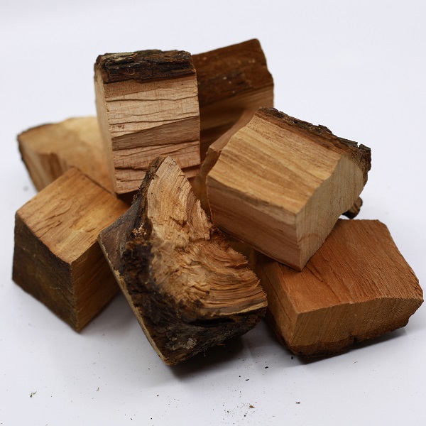 Pitt-Big Green Egg-Eik chunks-1