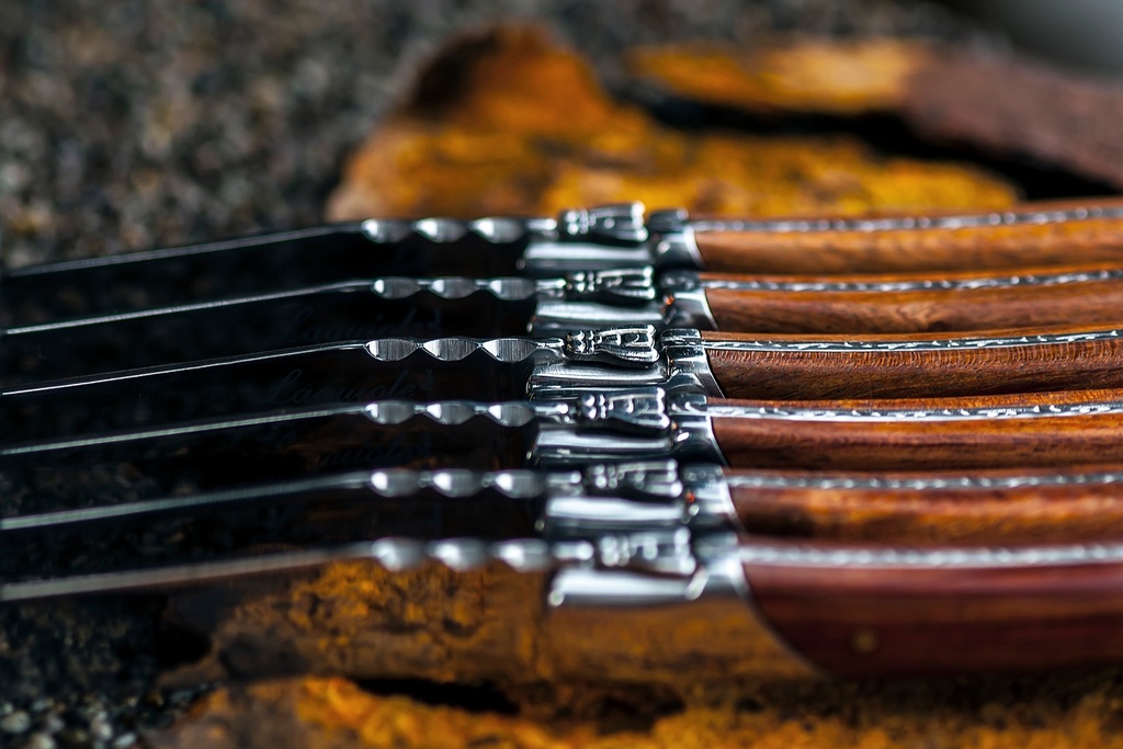 6 steakmessen pakka rose