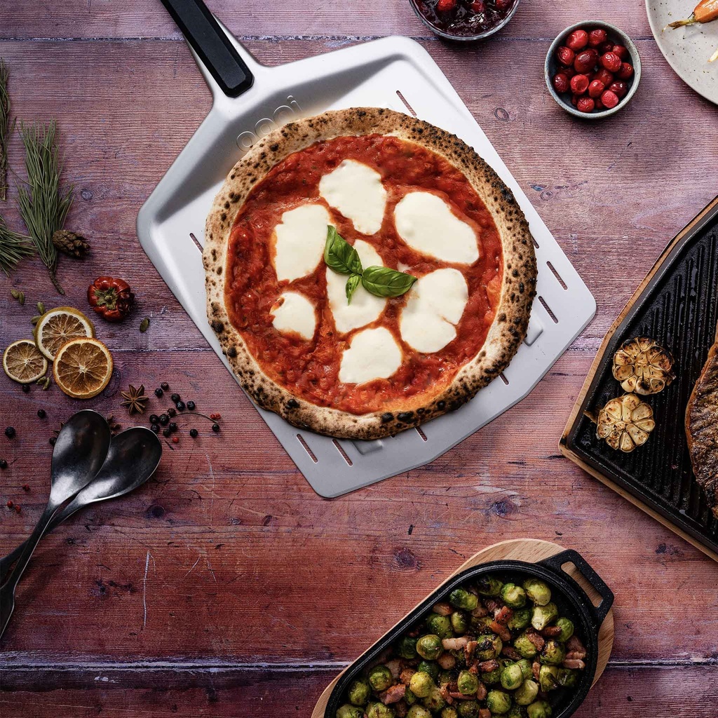 pizza perforated peel 12'' 30cm