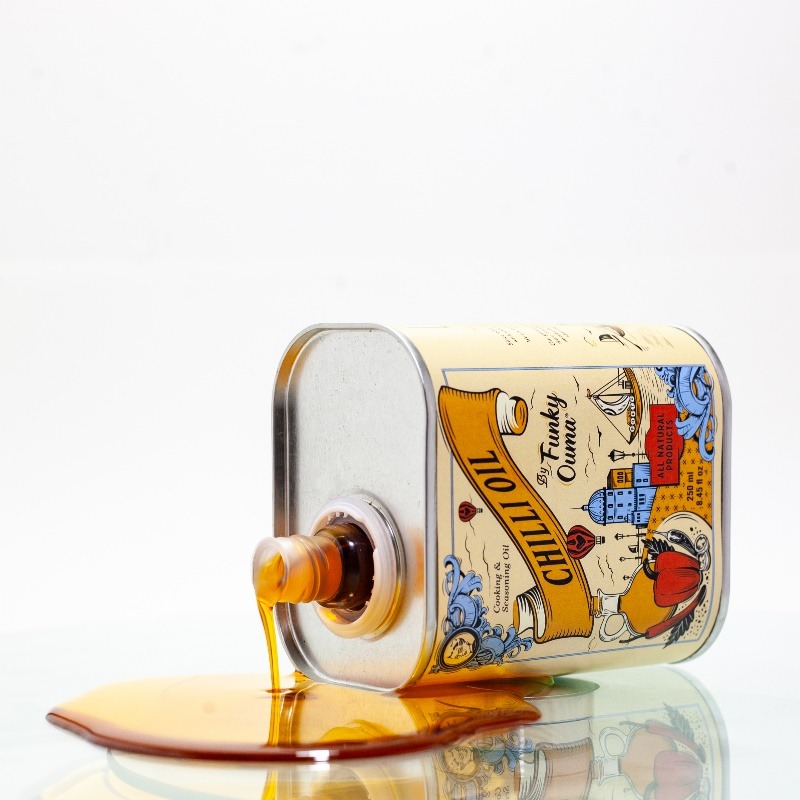 chilli oil tin 250 ml