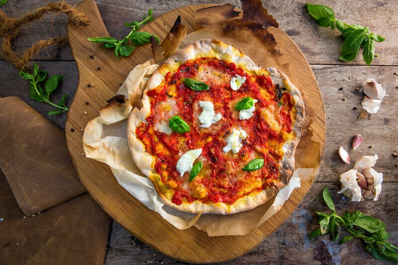 compact pizza cutter