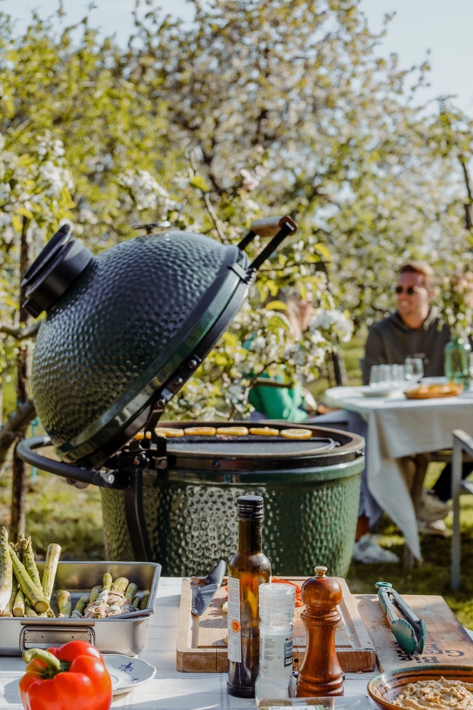 Pitt-Big Green Egg-Large Big Green Egg met IntEGGrated nest+handler-2