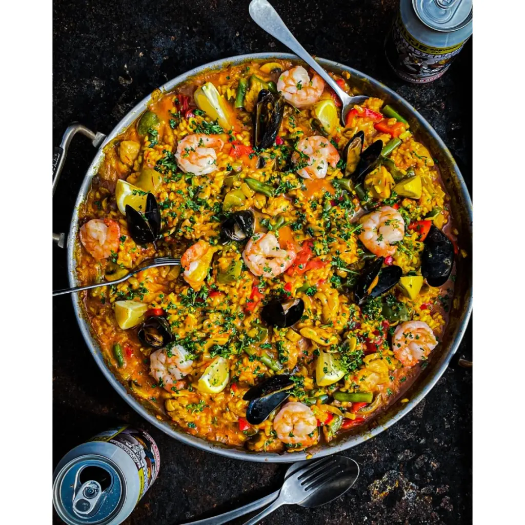 Bastard-Paella-Pfanne-Food-1200x1200h.webp