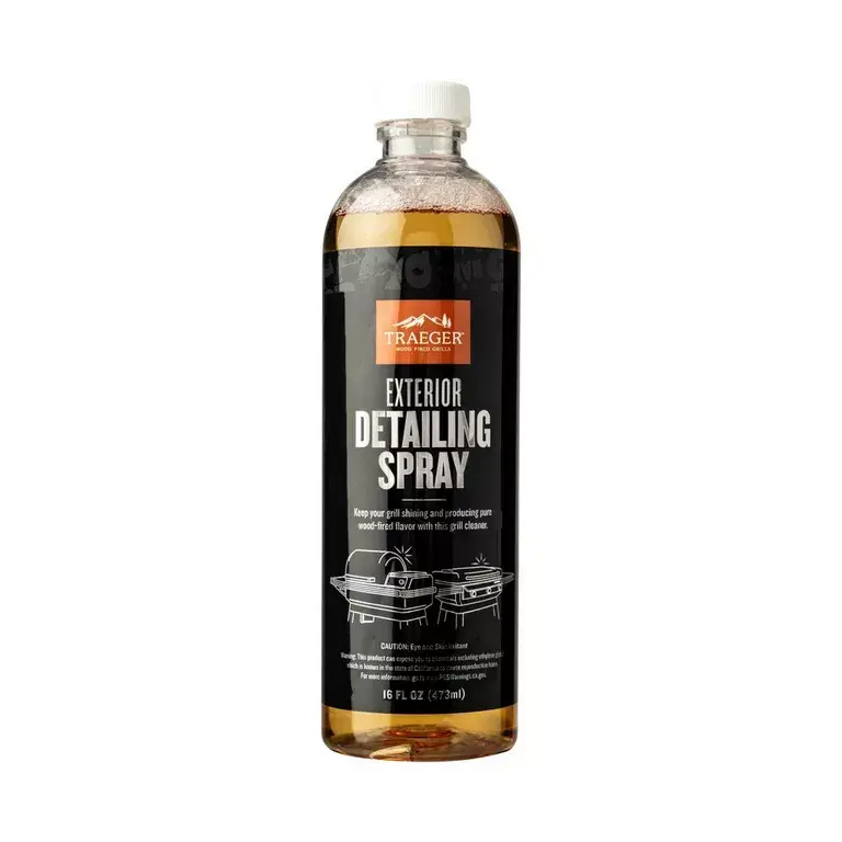 traeger-deep-clean-kit-studio-detail-spray.webp