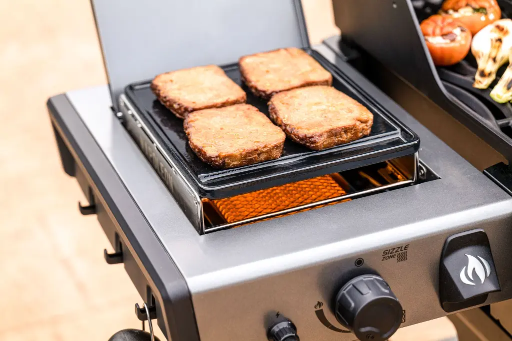 56081 - Cast Iron Griddle for Sizzle Zone_ withfood3.webp