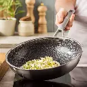 CC010908-001-image7-feature1_non-stick.webp
