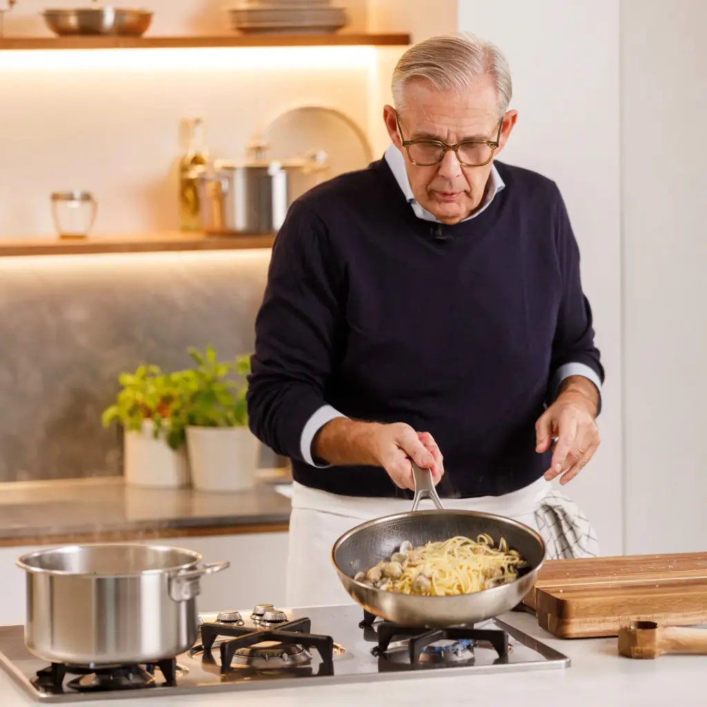 CC010908-001-image3-cooking.webp
