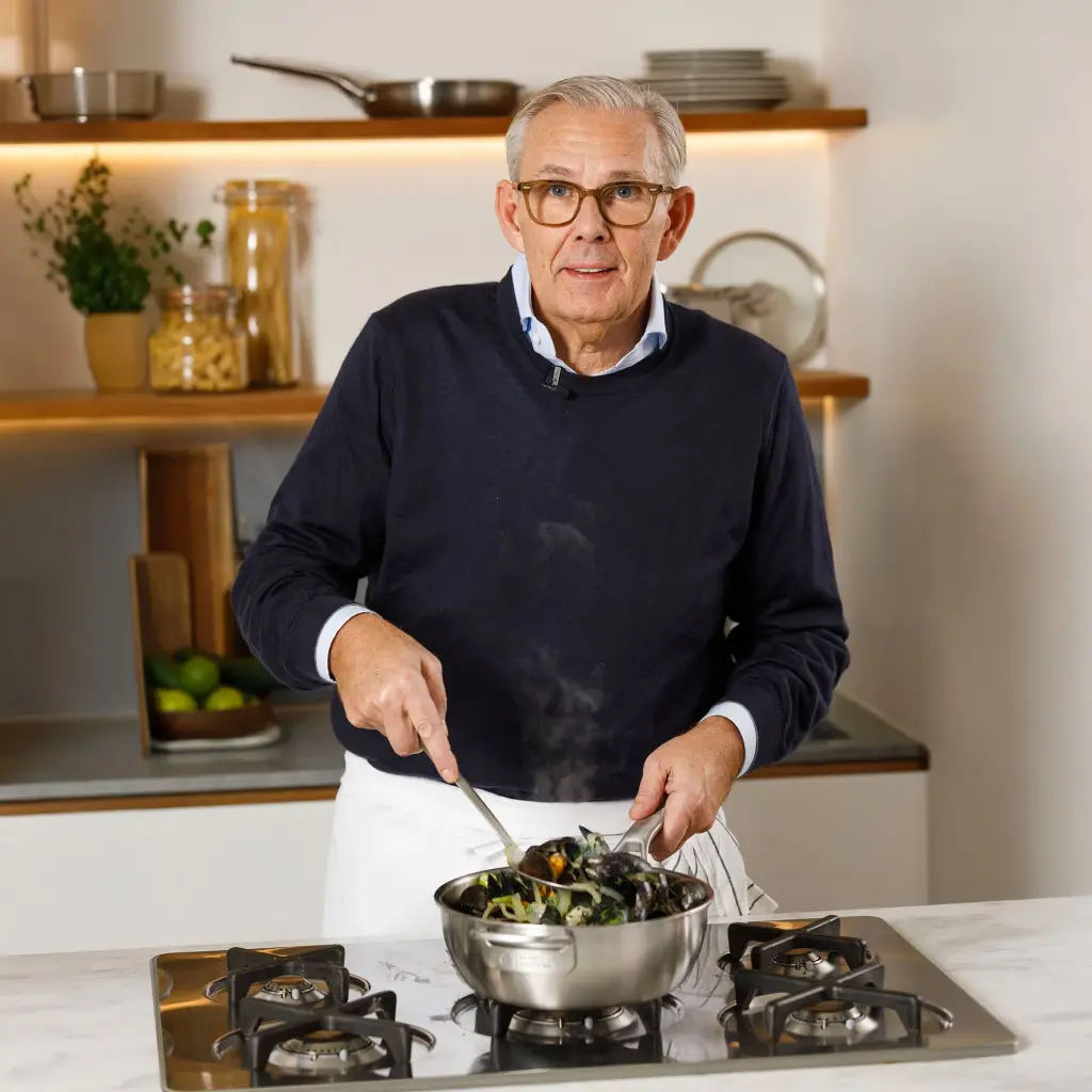 CC010910-001-image3-cooking.webp