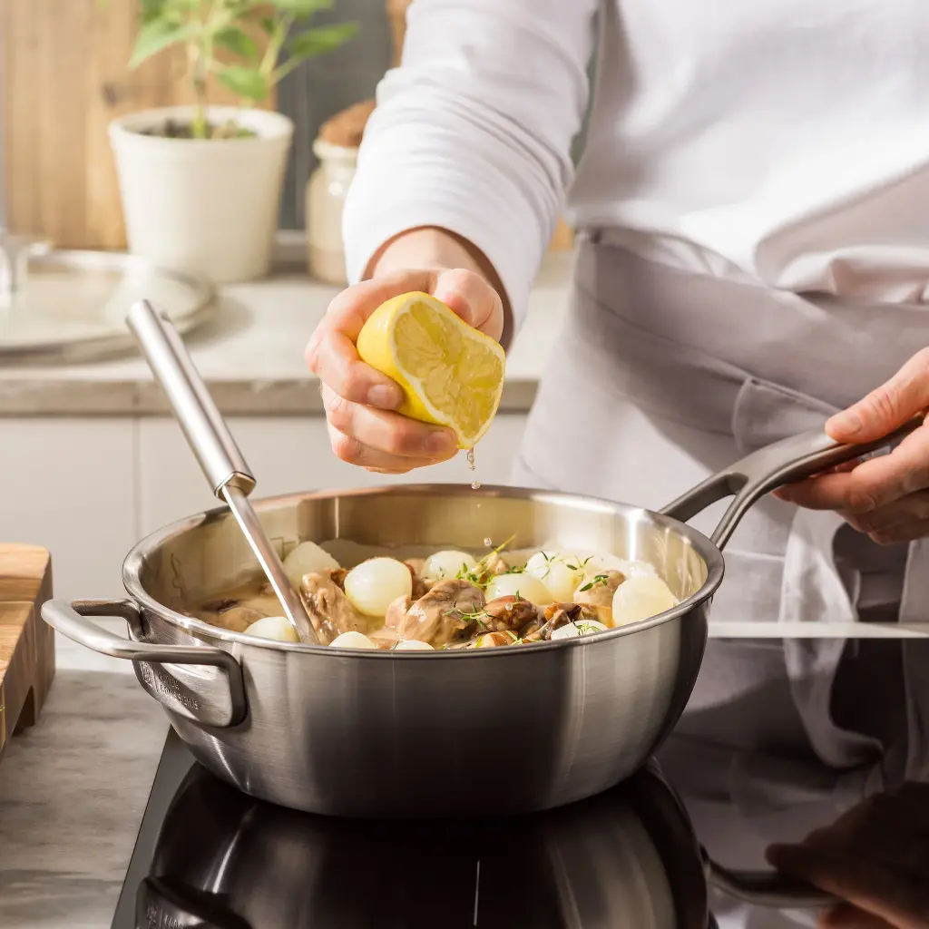 CC010910-001-image7-feature1_non-stick.webp