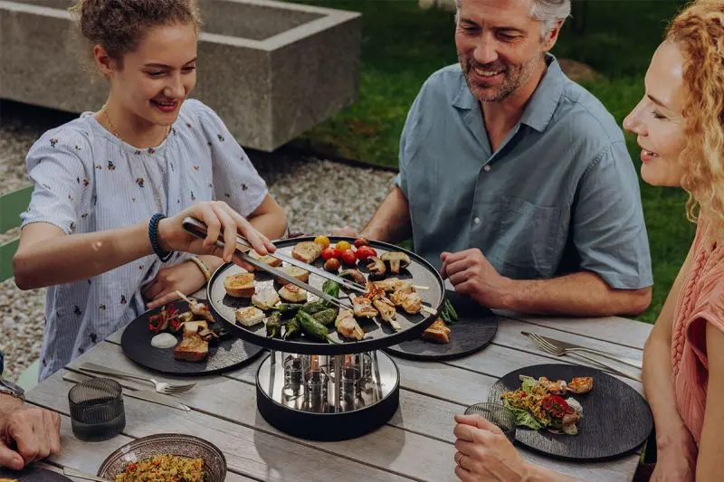 01064_CIRCLE-35-Tischgrill-atmo-9-pdp_800x800.webp
