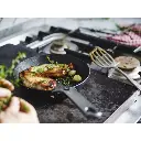 black-steel-koekenpan-20cm-5-1597838322.webp