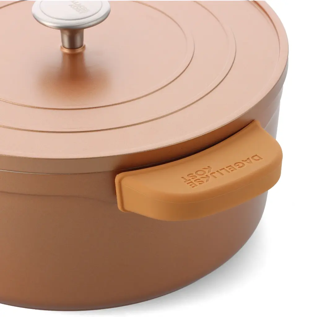 CC009324-001-image3-detail1-handle.webp