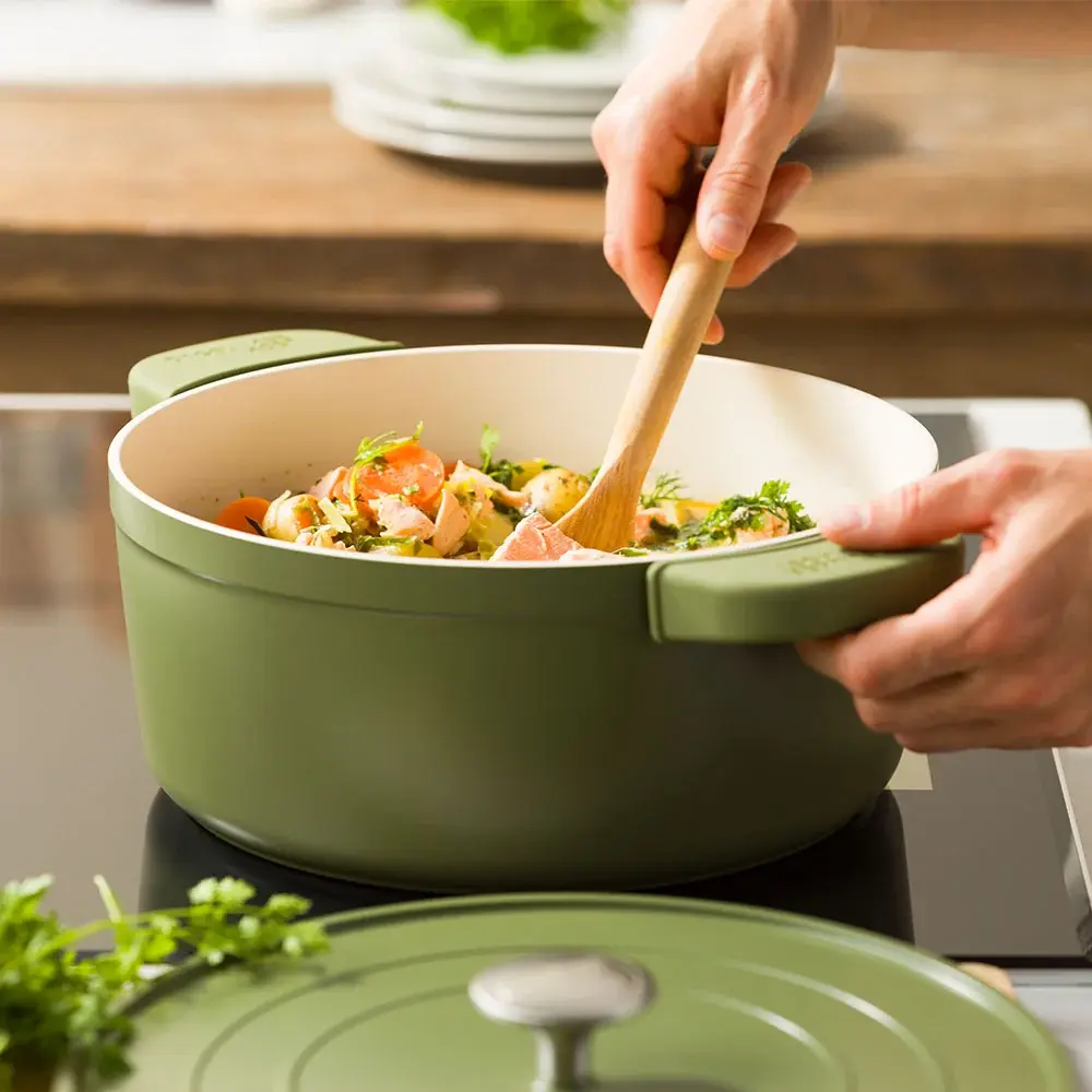 CC009323-001-image6-feature1_non_stick.webp