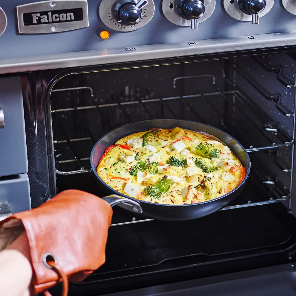 CC002745-001-image7-feature2_oven_safe.webp