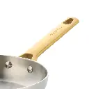CC010167-001-image3-detail1-handle.webp