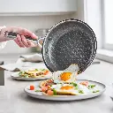 CC010195-001-image6-feature1_non_stick_ed39e5ee-77e7-4ad0-a422-f7bda076cba1.webp