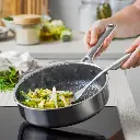 CC010198-001-image6-feature1_non_stick.webp