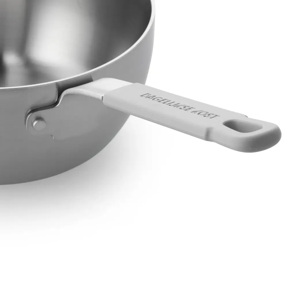 CC010581-001-image3-detail1-handle.webp