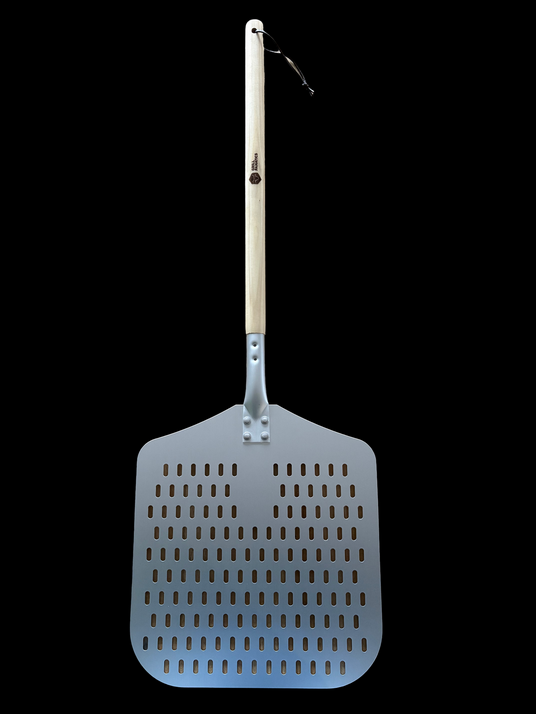 Geperforeerde pizzaschep